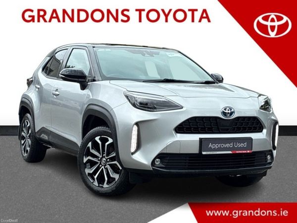 Toyota Yaris Cross Hatchback, Petrol Hybrid, 2023, Silver