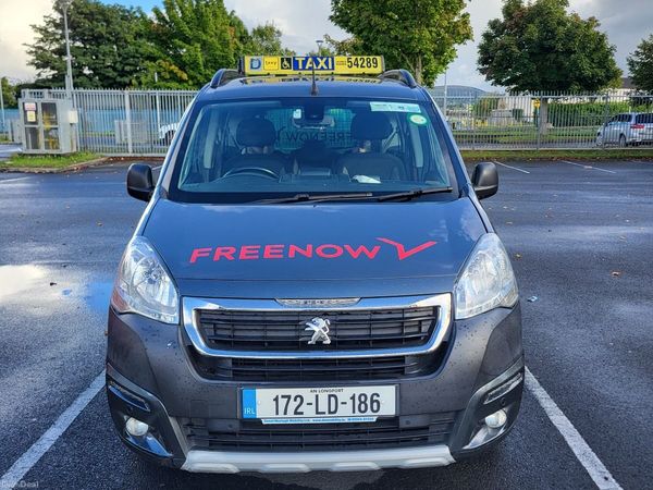 Peugeot Partner Tepee Other, Diesel, 2017, Grey