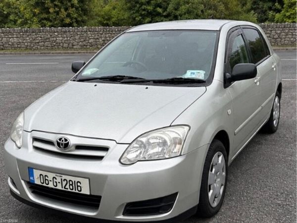 Toyota Corolla Hatchback, Diesel, 2006, Silver