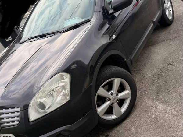 Nissan Qashqai Hatchback, Diesel, 2010, Black