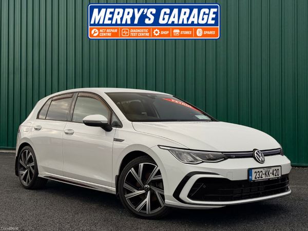 Volkswagen Golf Estate, Petrol, 2023, White