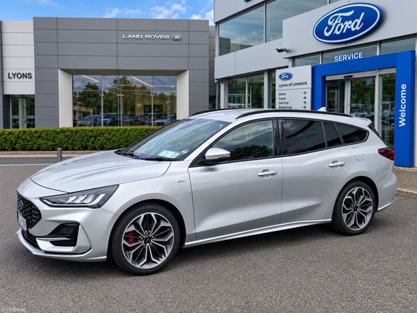 Ford Focus Estate, Petrol, 2022, Grey