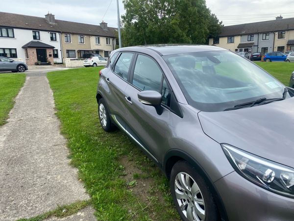 Renault Captur Hatchback, Diesel, 2014, Grey