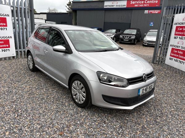 Volkswagen Polo Hatchback, Petrol, 2012, Silver
