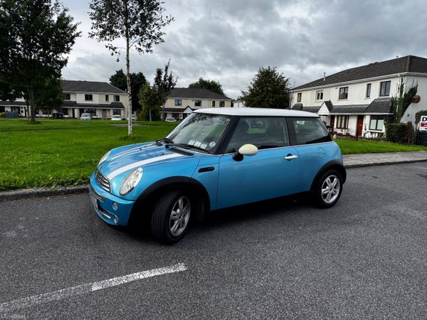 Mini Cooper Hatchback, Petrol, 2004, Blue