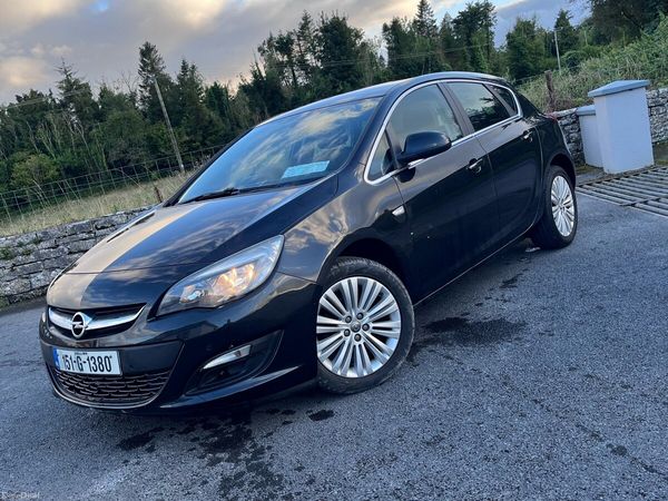 Opel Astra MPV, Petrol, 2015, Black