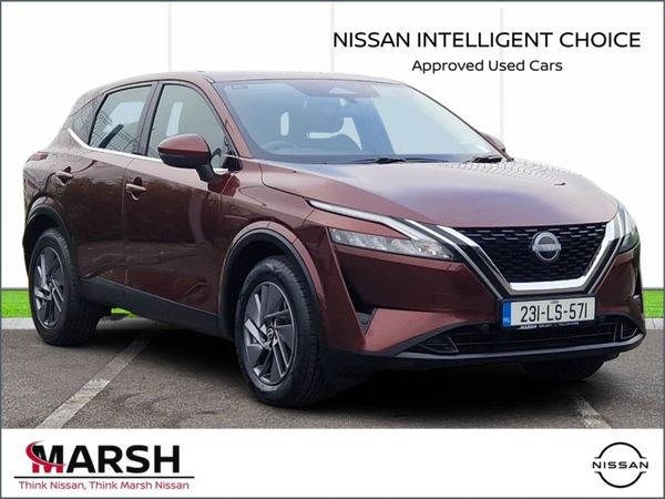 Nissan Qashqai MPV, Petrol, 2023, Red