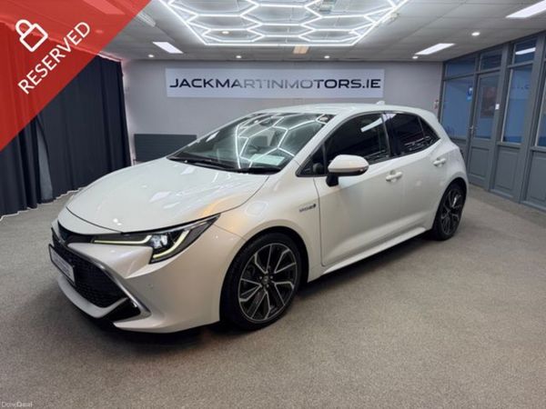 Toyota Corolla Saloon, Petrol Hybrid, 2020, White