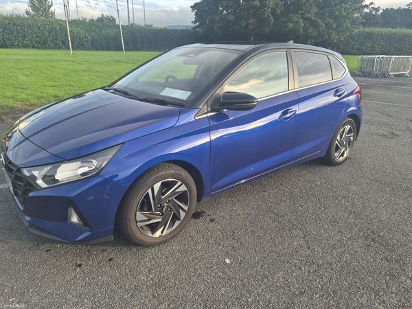 Hyundai i20 Hatchback, Petrol, 2021, Blue