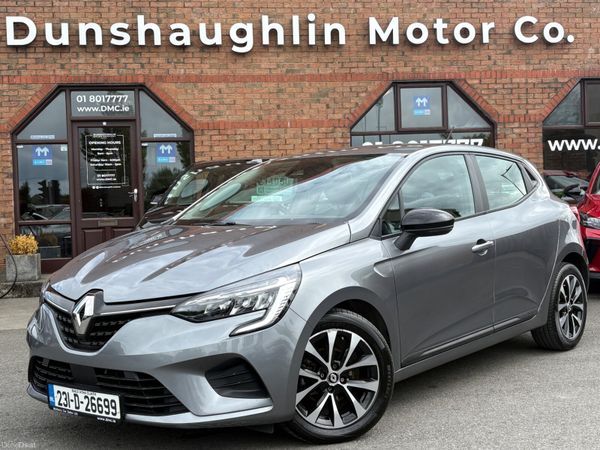 Renault Clio Hatchback, Petrol, 2023, Grey