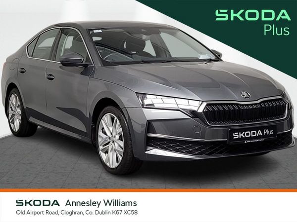 Skoda Octavia Saloon, Petrol, 2024, Grey