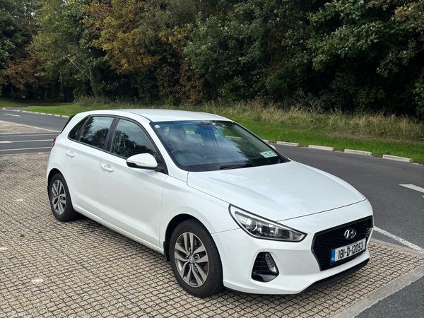 Hyundai i30 Hatchback, Petrol, 2018, White