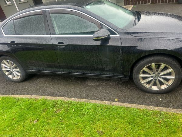 Volkswagen Passat Saloon, Diesel, 2017, Black