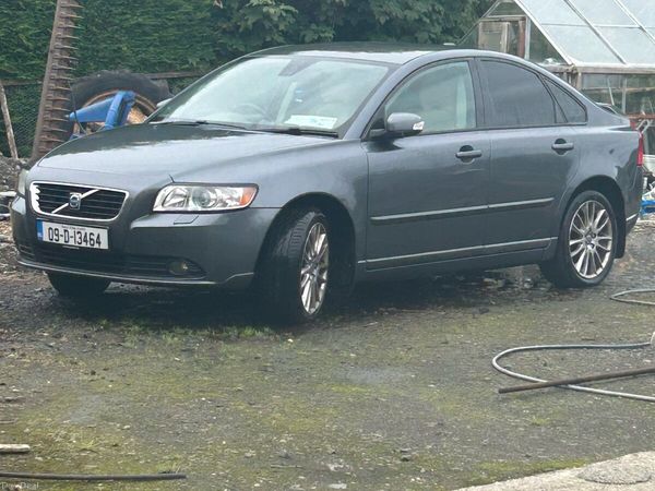 Volvo S40 Saloon, Diesel, 2009, Grey