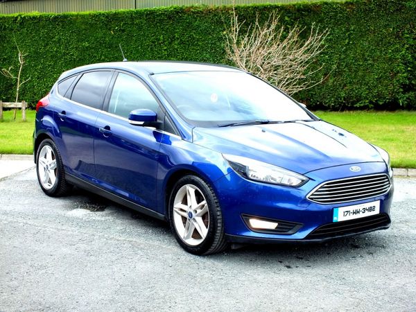 Ford Focus Hatchback, Diesel, 2017, Blue