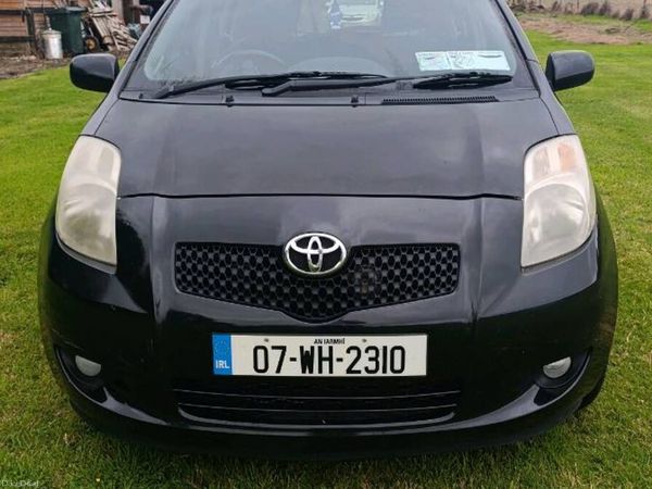 Toyota Yaris Hatchback, Petrol, 2007, Black