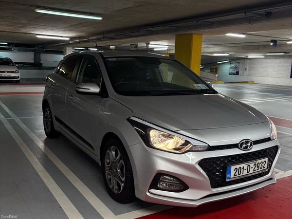 Hyundai i20 Hatchback, Petrol, 2020, Grey