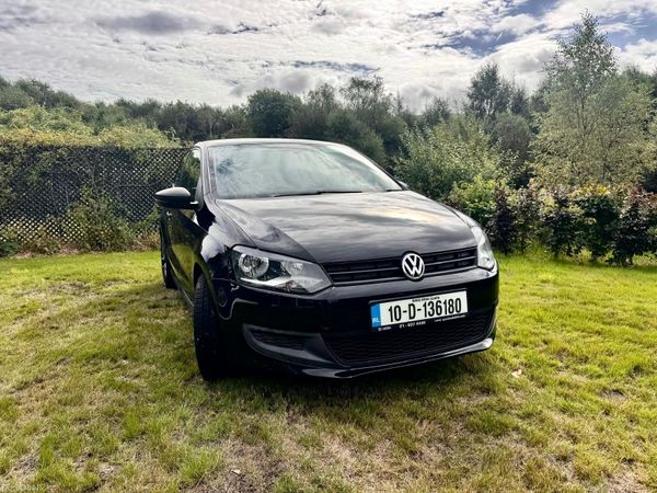 Volkswagen Polo Hatchback, Petrol, 2010, Black