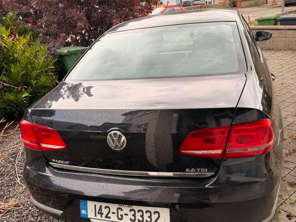 Volkswagen Passat Saloon, Diesel, 2014, Black