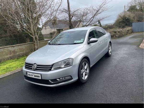 Volkswagen Passat Saloon, Diesel, 2012, Silver