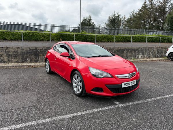 Vauxhall Astra Coupe, Diesel, 2011, Red