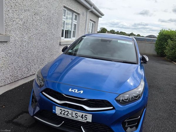 Kia Ceed Hatchback, Petrol, 2022, Blue