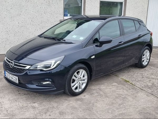 Opel Astra Hatchback, Diesel, 2018, Blue