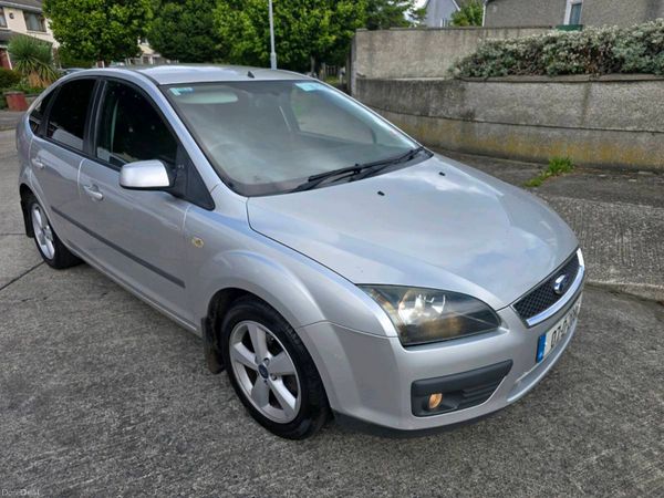 Ford Focus Hatchback, Petrol, 2007, Silver