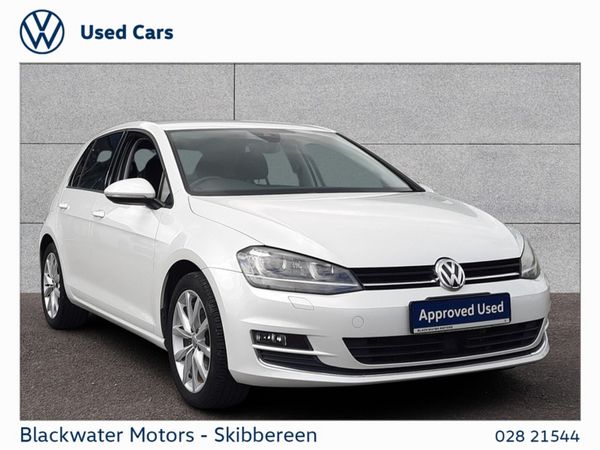 Volkswagen Golf Hatchback, Petrol, 2017, White