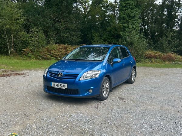 Toyota Auris Hatchback, Diesel, 2011, Blue