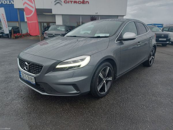 Volvo V40 Hatchback, Petrol, 2019, Grey