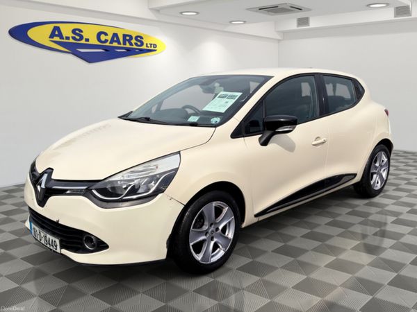 Renault Clio Hatchback, Petrol, 2016, Yellow