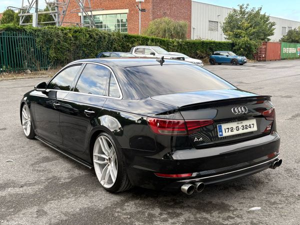 Audi A4 Saloon, Diesel, 2017, Black