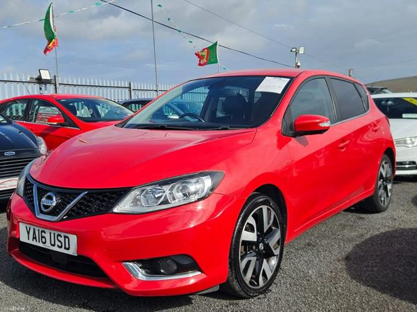Nissan Pulsar Hatchback, Diesel, 2016, Red