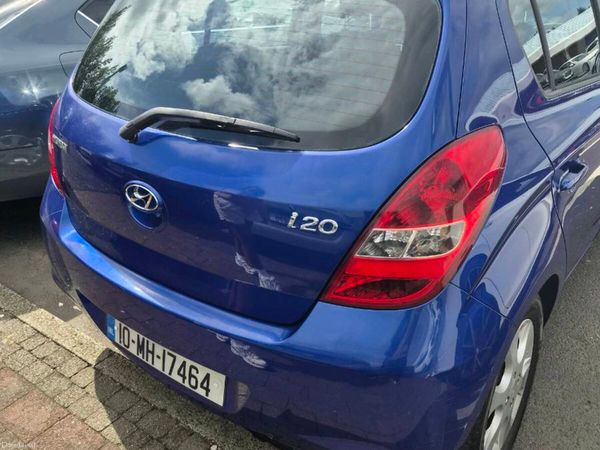 Hyundai i20 Hatchback, Petrol, 2010, Blue