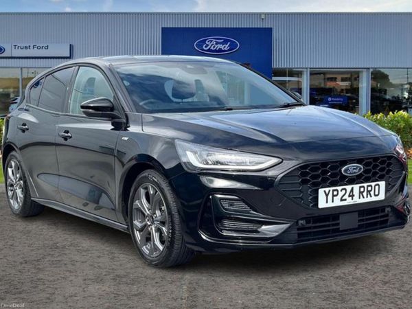 Ford Focus Hatchback, Petrol, 2024, Black