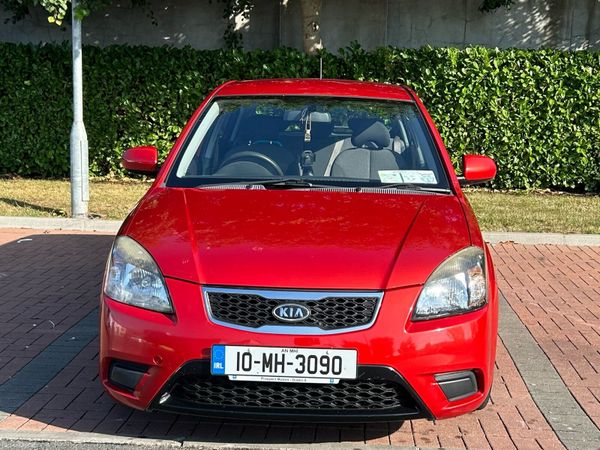 Kia Rio MPV, Petrol, 2010, Red