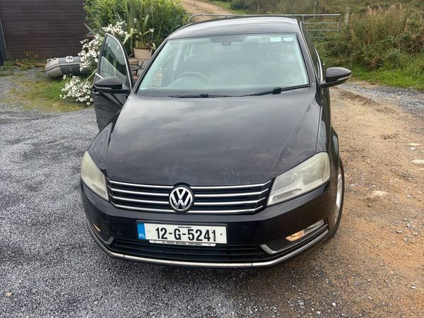 Volkswagen Passat Saloon, Diesel, 2012, Black