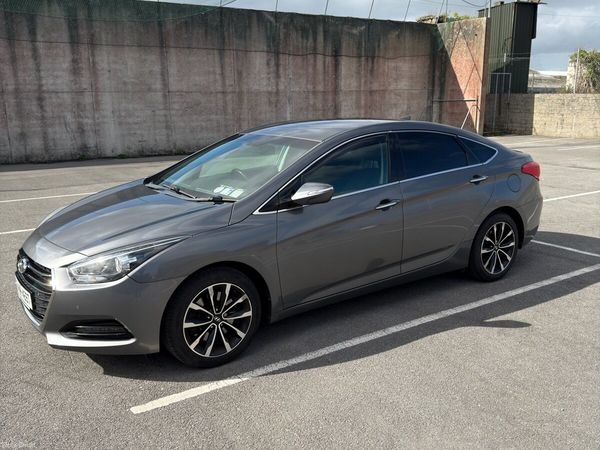 Hyundai i40 Saloon, Diesel, 2016, Silver