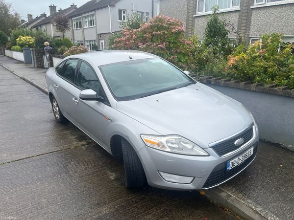 Ford Mondeo Saloon, Petrol, 2008, Silver