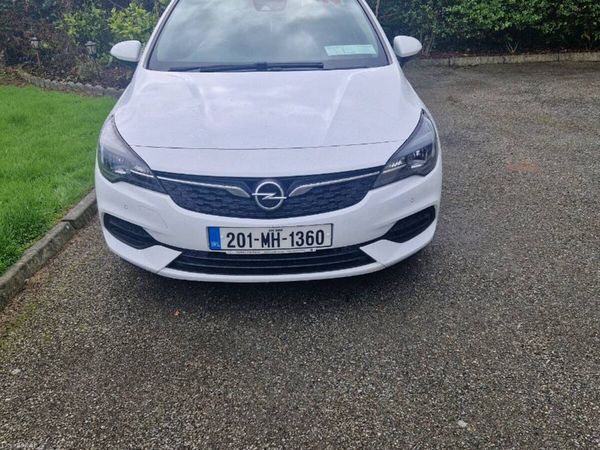 Opel Astra Hatchback, Petrol, 2020, White