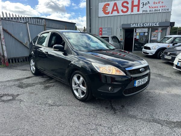 Ford Focus Hatchback, Petrol, 2009, Black
