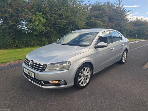 Volkswagen Passat Saloon, Diesel, 2011, Silver