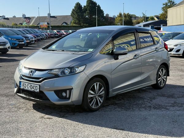 Honda Fit Hatchback, Petrol Hybrid, 2015, Silver