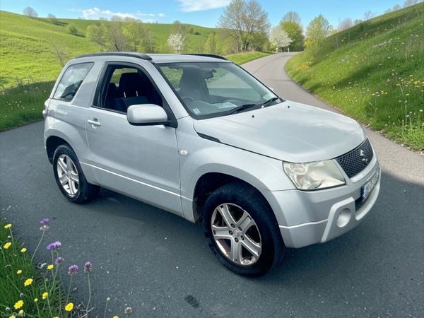 Suzuki Grand Vitara SUV, Petrol, 2008, Silver