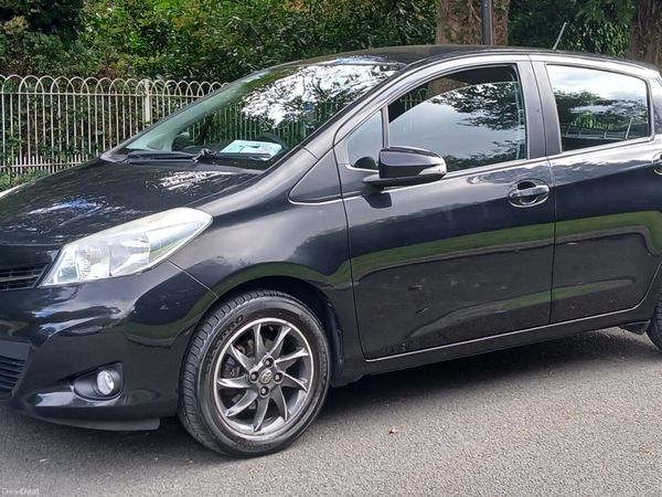 Toyota Yaris Hatchback, Petrol, 2013, Black