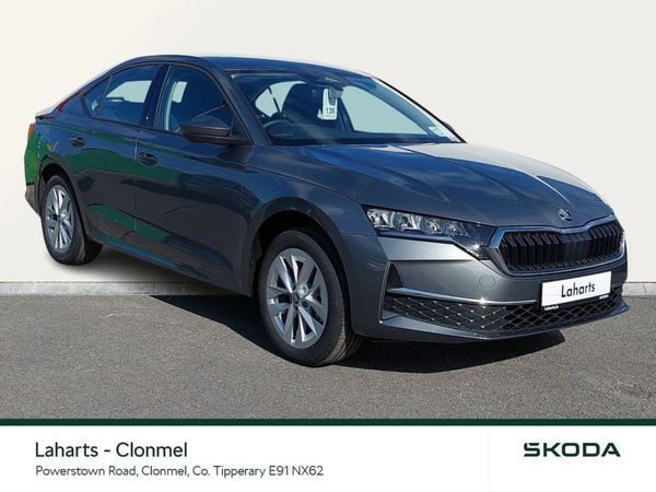 Skoda Octavia Saloon, Petrol, 2026, Grey