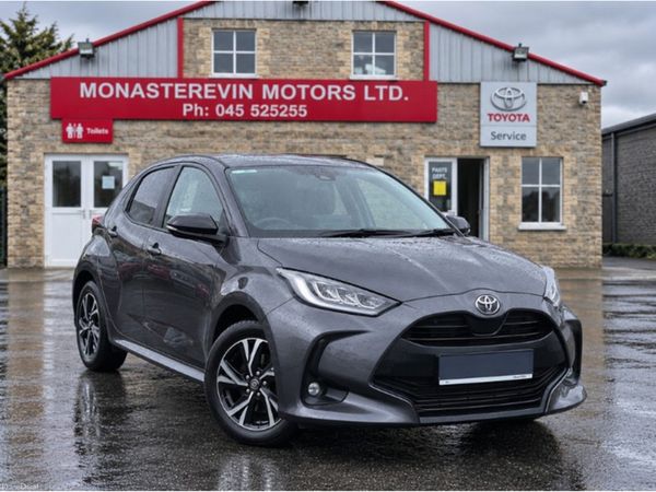 Toyota Yaris Hatchback, Petrol Hybrid, 2024, Grey