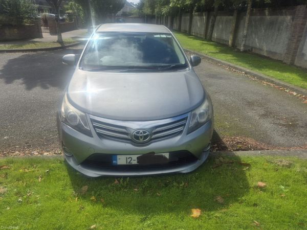 Toyota Avensis Saloon, Diesel, 2012, Grey