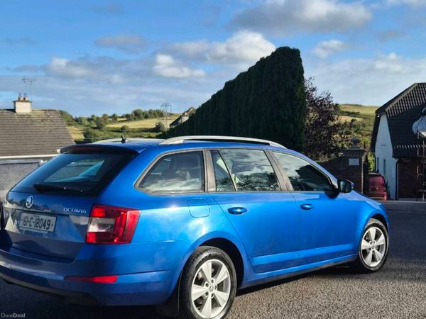 Skoda Octavia Estate, Diesel, 2016, Blue